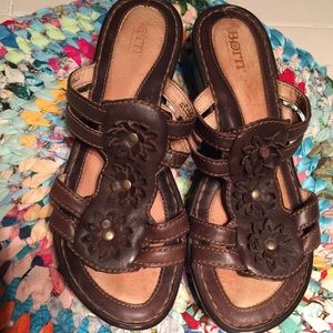 Born brand ladies sandals